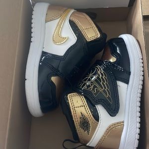 Air Jordan 1s (Toddler)